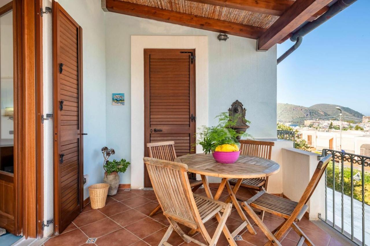 Casa Vacanza Artemis Lipari  Exteriör bild