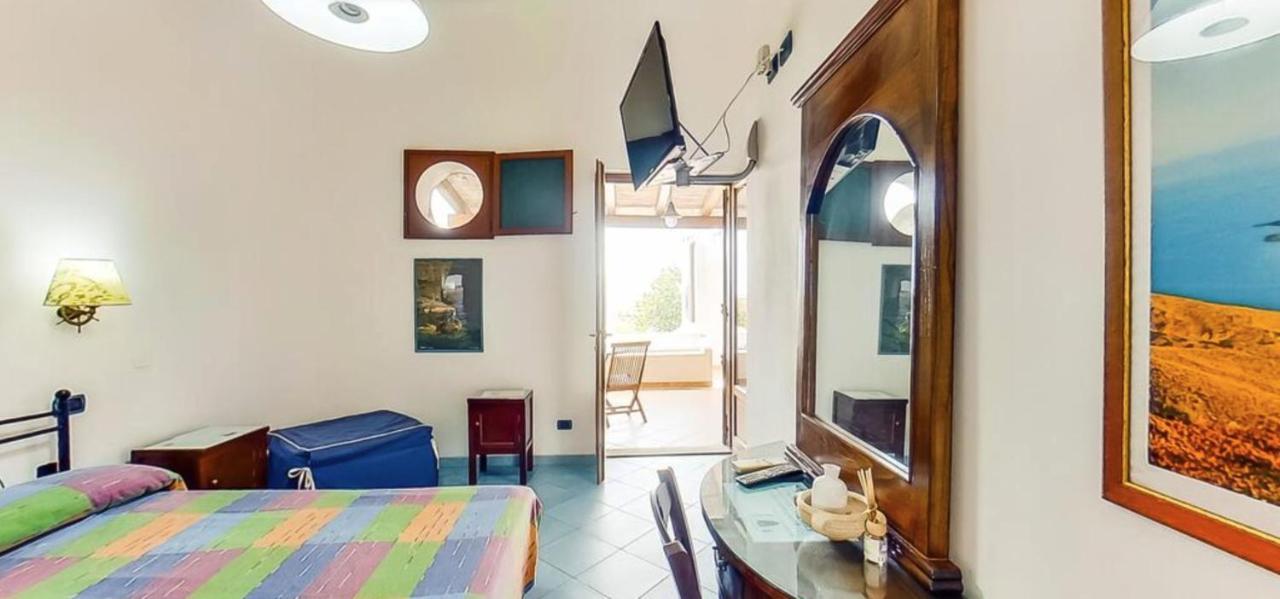 Casa Vacanza Artemis Lipari  Exteriör bild