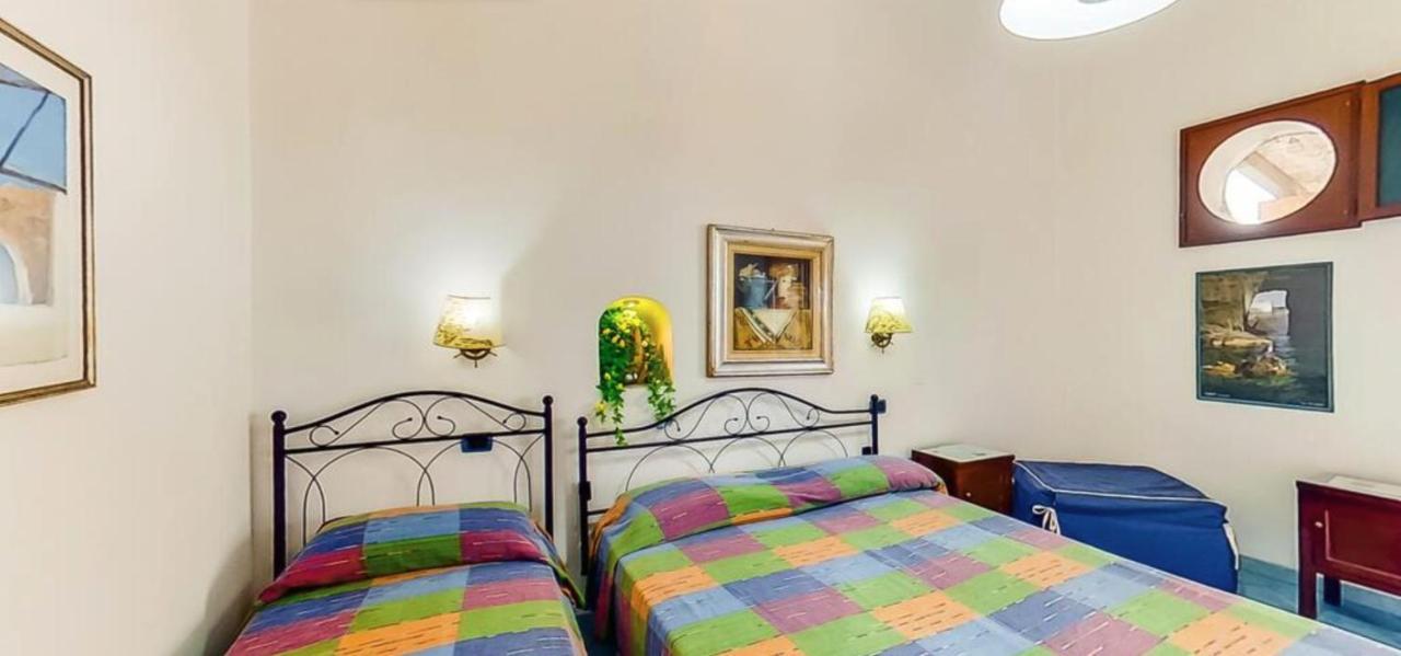 Casa Vacanza Artemis Lipari  Exteriör bild