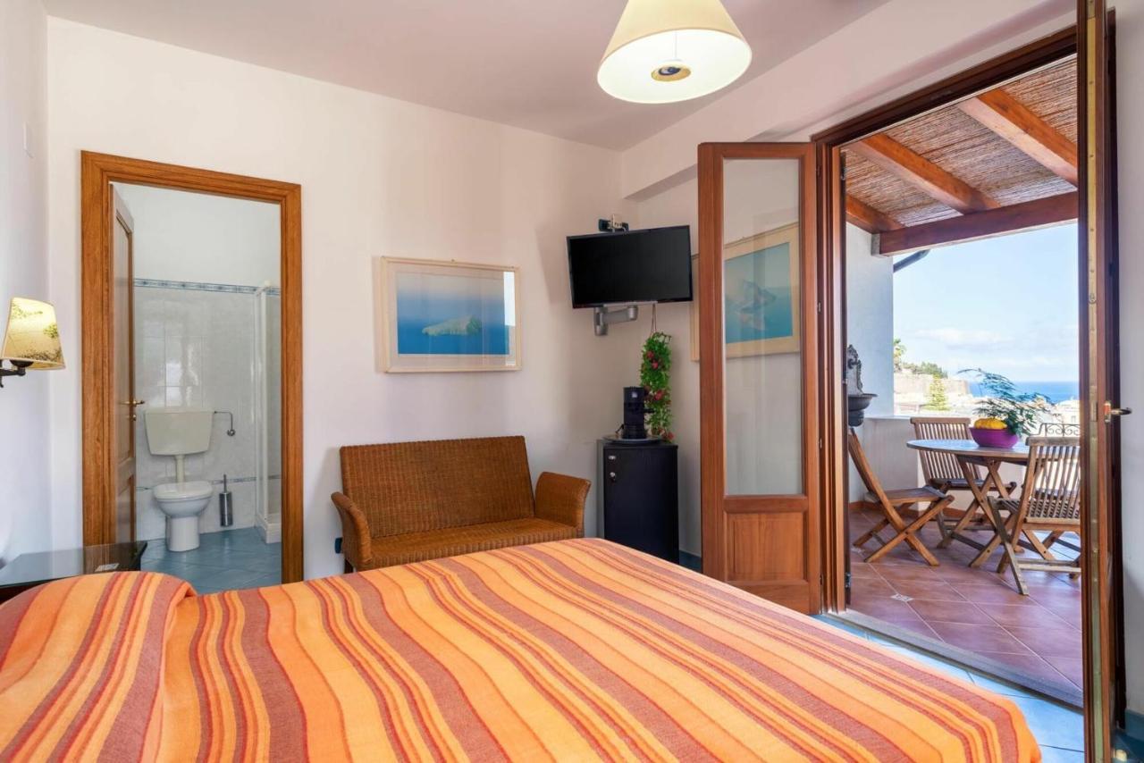 Casa Vacanza Artemis Lipari  Exteriör bild
