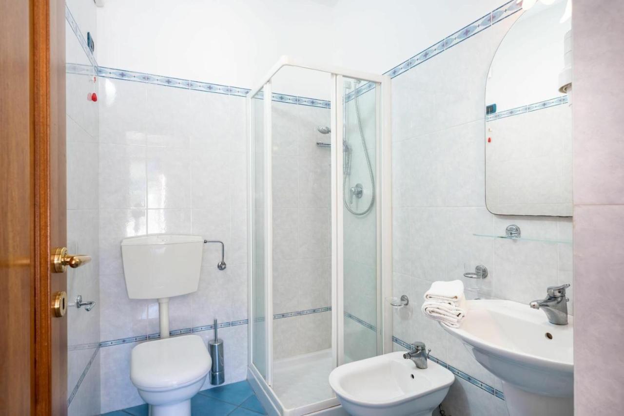 Casa Vacanza Artemis Lipari  Exteriör bild