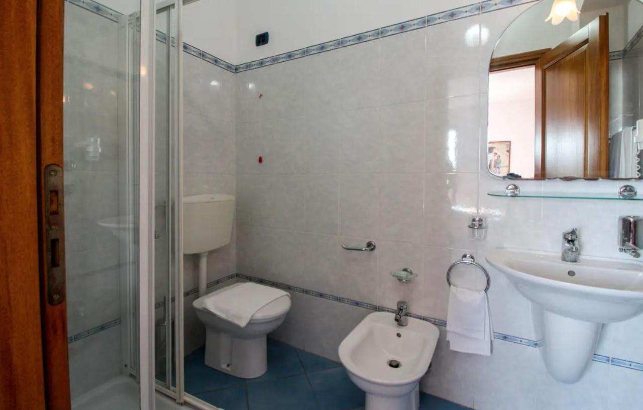 Casa Vacanza Artemis Lipari  Exteriör bild