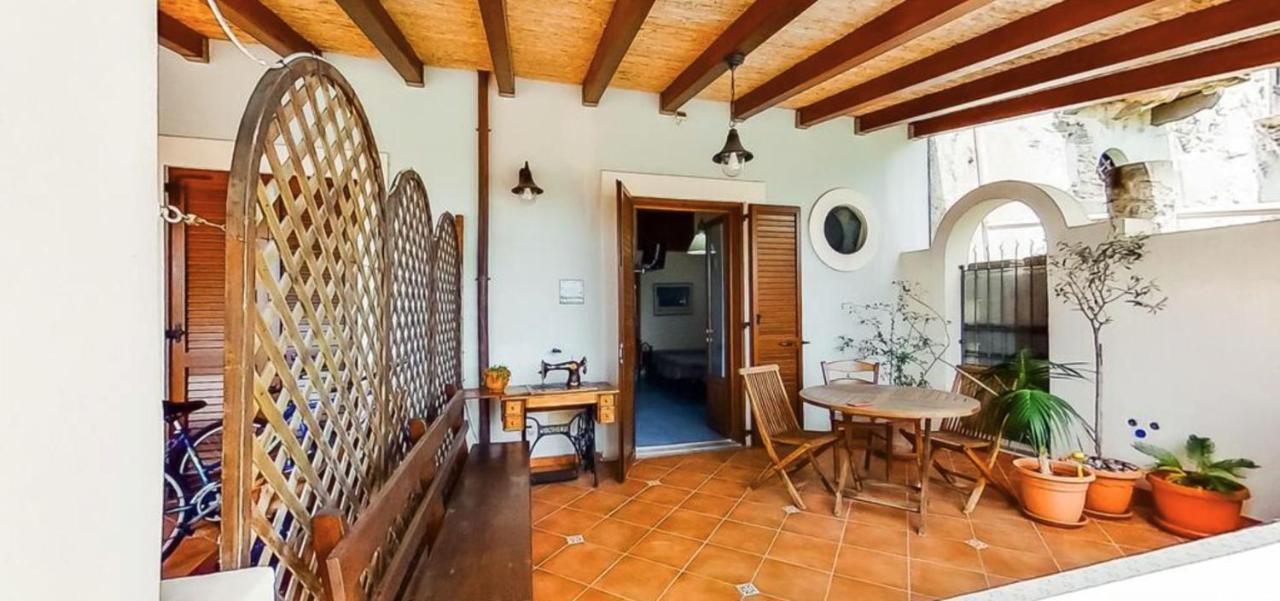 Casa Vacanza Artemis Lipari  Exteriör bild