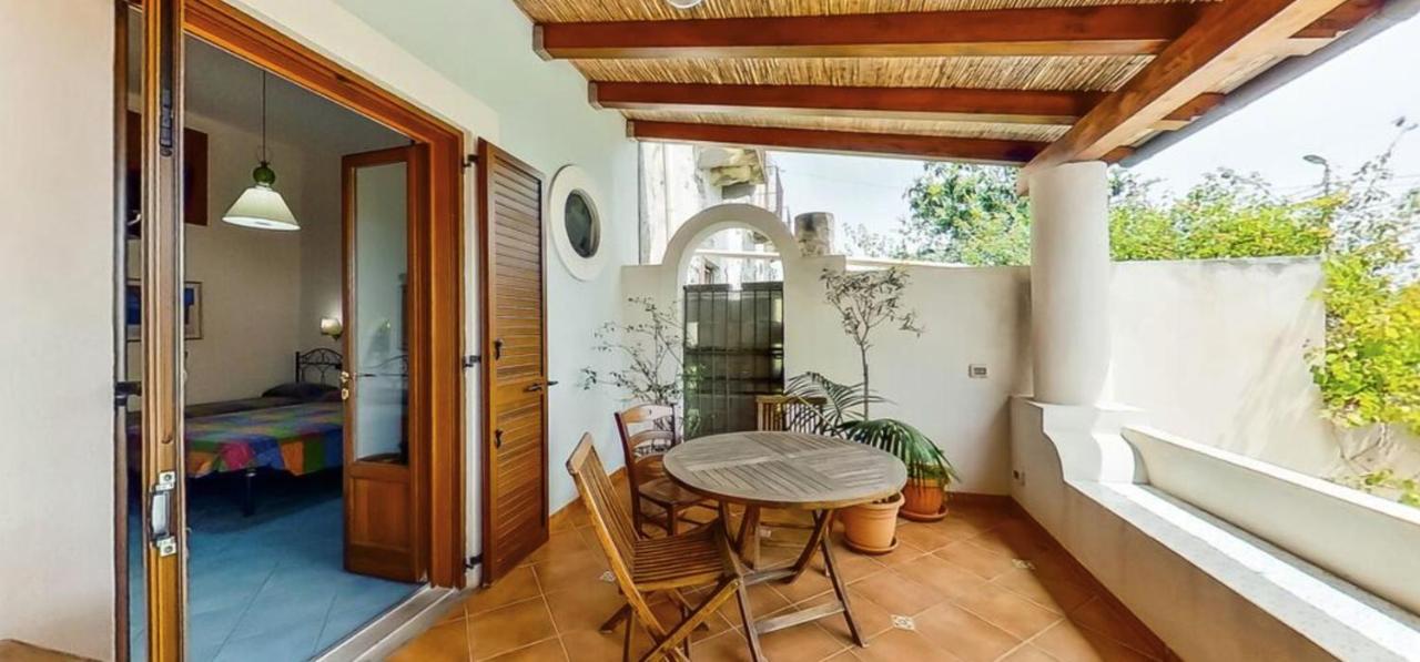Casa Vacanza Artemis Lipari  Exteriör bild
